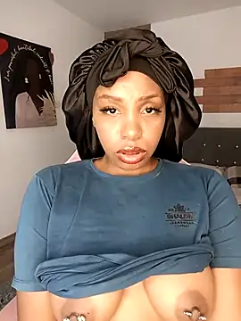 Snapshot of kitty__blackgl chatting on February 24, 2:08 am kitty blackgl online show from February 24, 2:08 am