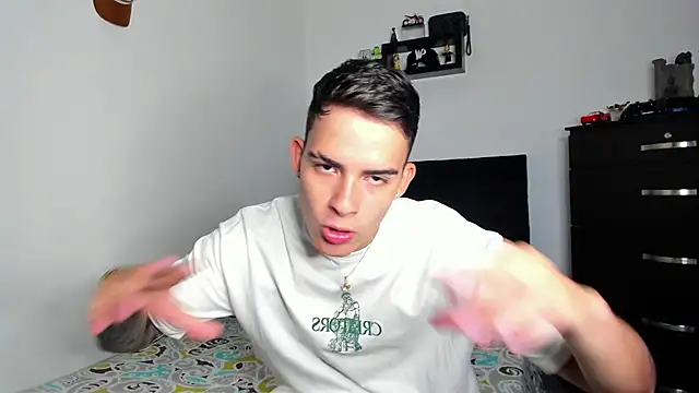 Snapshot of jacob_firexx chatting on January 22, 4:23 pm jacob firexx online show from January 22, 4:23 pm