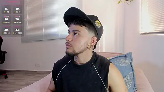 ftmphilip  online show from April 1, 1:12 pm