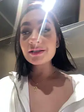 GabriellaFerrer online show from March 4, 9:11 pm