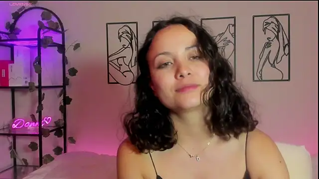 Megan Rodrigo online show from March 3, 1:31 am