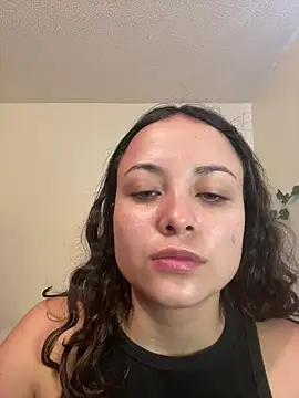 Snapshot of Megan_Rodrigo chatting on February 4, 1:50 pm Megan Rodrigo online show from February 4, 1:50 pm