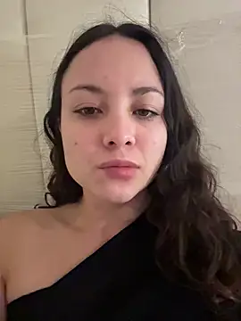 Snapshot of Megan_Rodrigo chatting on February 21, 11:44 am Megan Rodrigo online show from February 21, 11:44 am