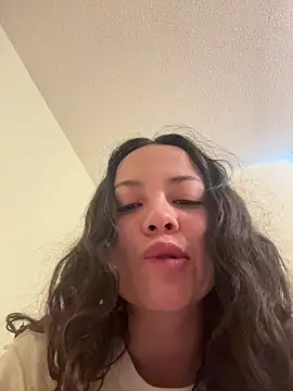 Megan Rodrigo online show from March 28, 12:49 pm