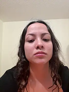 Snapshot of Megan_Rodrigo chatting on April 27, 12:47 pm Megan Rodrigo online show from April 27, 12:47 pm