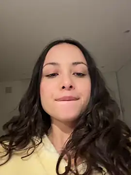 Snapshot of Megan_Rodrigo chatting on June 21, 4:48 am Megan Rodrigo online show from June 21, 4:48 am