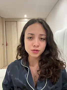 Snapshot of Megan_Rodrigo chatting on June 28, 5:35 am Megan Rodrigo online show from June 28, 5:35 am