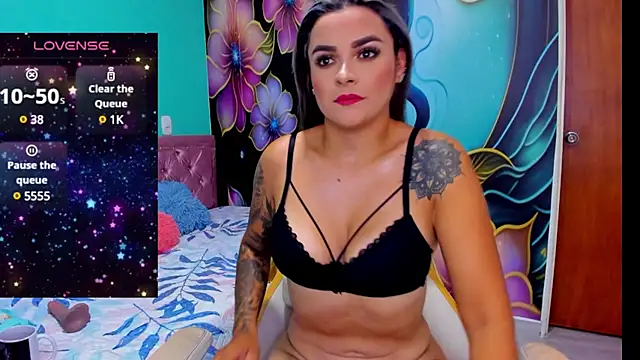 mia bigtits17 online show from December 28, 3:59 pm