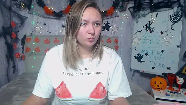 SallyVerda online show from October 30, 7:03 pm