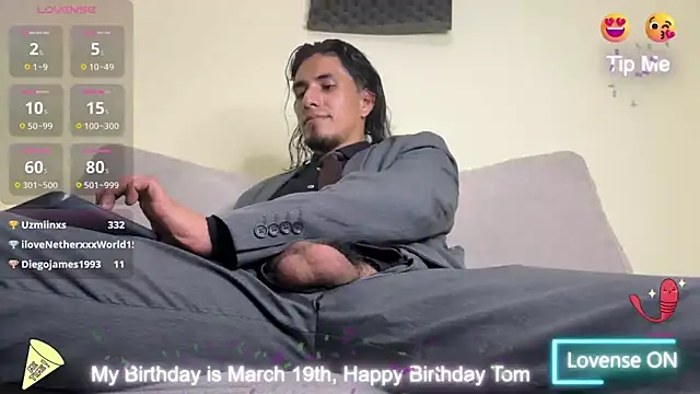 Snapshot of Tom_blunt96 chatting on March 20, 3:56 am Tom blunt96 online show from March 20, 3:56 am