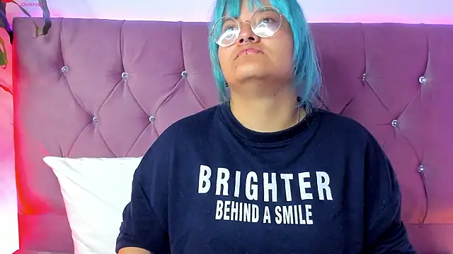 lucky-leah online show from February 21, 3:34 am