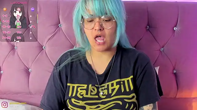 lucky-leah online show from March 19, 9:38 am