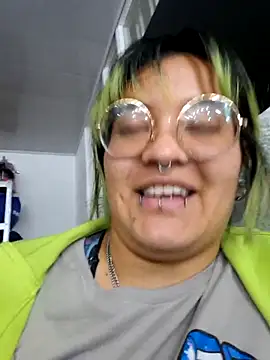 lucky-leah online show from September 17, 3:08 am