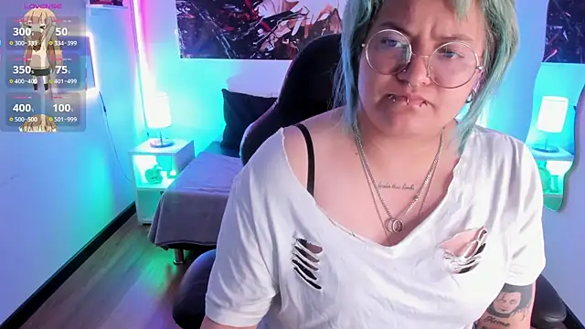 lucky-leah online show from January 10, 4:25 am