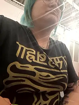 lucky-leah online show from January 11, 3:33 am