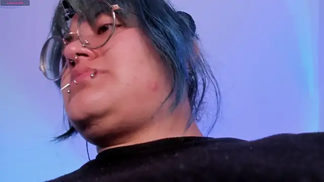lucky-leah online show from May 24, 4:28 am