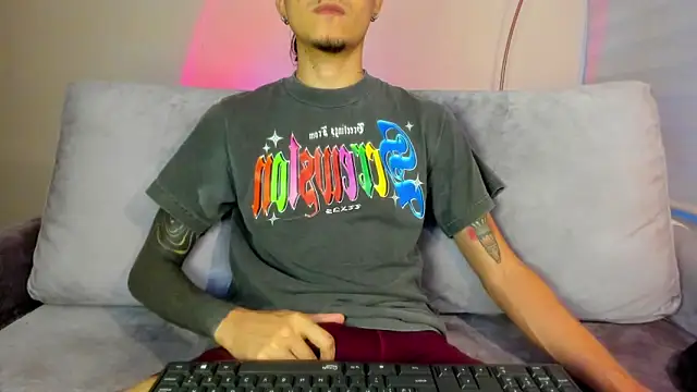 chromeheart  online show from June 3, 11:21 pm
