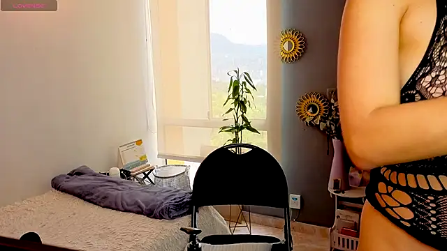 Snapshot of arteverena chatting on November 11, 5:13 pm arteverena online show from November 11, 5:13 pm