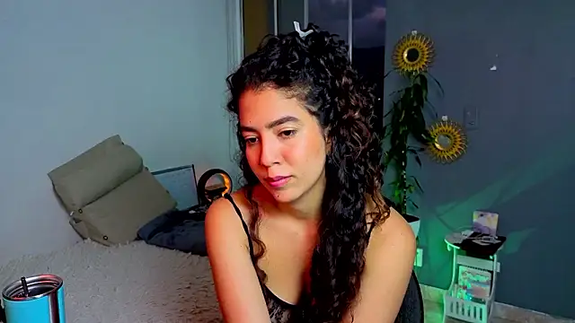 Snapshot of arteverena chatting on February 2, 11:25 pm arteverena online show from February 2, 11:25 pm