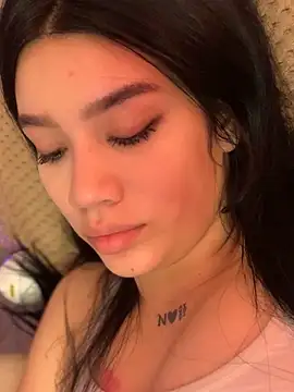 Snapshot of Ambar_R0SSE chatting on January 29, 6:54 am Ambar R0SSE online show from January 29, 6:54 am