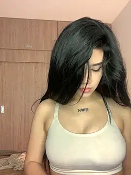 Snapshot of Ambar_R0SSE chatting on March 1, 7:19 am Ambar R0SSE online show from March 1, 7:19 am