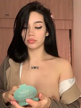 Snapshot of Ambar_R0SSE chatting on March 2, 8:16 am Ambar R0SSE online show from March 2, 8:16 am