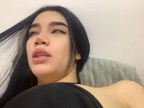 Snapshot of Ambar_R0SSE chatting on March 5, 2:57 am Ambar R0SSE online show from March 5, 2:57 am