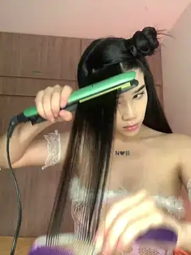 Snapshot of Ambar_R0SSE chatting on March 20, 2:19 am Ambar R0SSE online show from March 20, 2:19 am