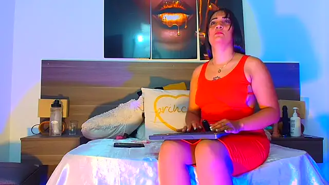 Snapshot of Mila_cams1_ chatting on May 17, 11:17 am Mila cams1 online show from May 17, 11:17 am