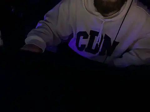 Snapshot of wild_hunt chatting on March 1, 2:35 am wild hunt online show from March 1, 2:35 am