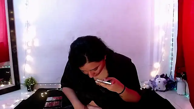 LuciaTomson online show from March 12, 4:24 pm