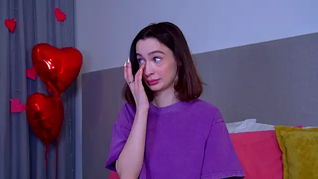 Snapshot of MarieKarma chatting on February 16, 6:43 pm MarieKarma online show from February 16, 6:43 pm