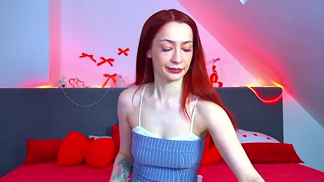 Snapshot of MarieKarma chatting on May 24, 6:24 pm MarieKarma online show from May 24, 6:24 pm