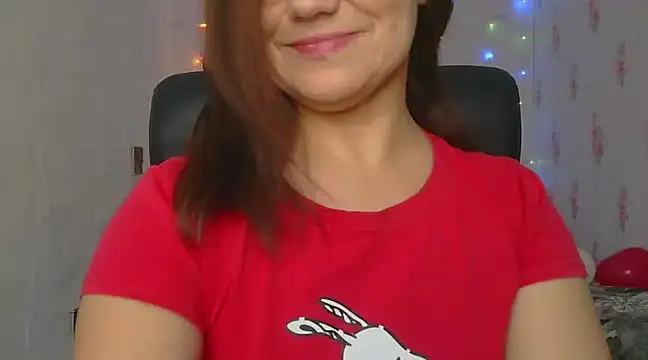 Snapshot of KittyyLaBeauty chatting on February 12, 1:27 pm KittyyLaBeauty online show from February 12, 1:27 pm