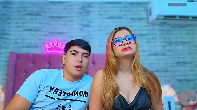 AuroraSim online show from December 22, 2:16 pm