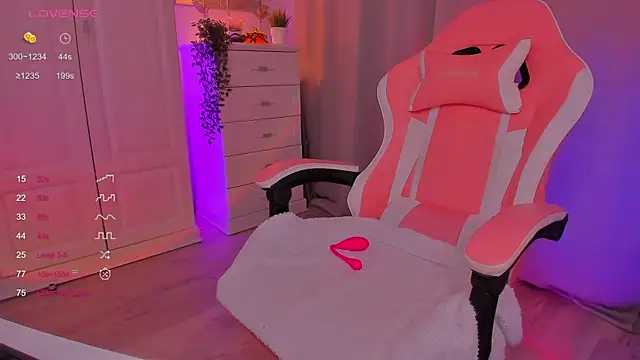 FreyaRaya online show from January 29, 12:24 pm