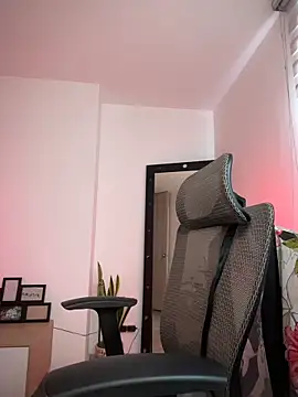 evangeline ch online show from November 14, 4:17 pm