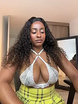 Snapshot of evangeline_ch chatting on July 17, 3:18 pm evangeline ch online show from July 17, 3:18 pm