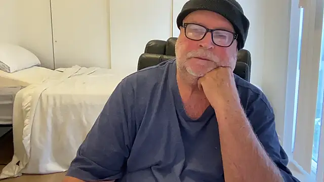 Drummajor online show from March 7, 6:22 pm