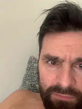 Snapshot of TB1977DK chatting on February 10, 11:25 am TB1977DK online show from February 10, 11:25 am