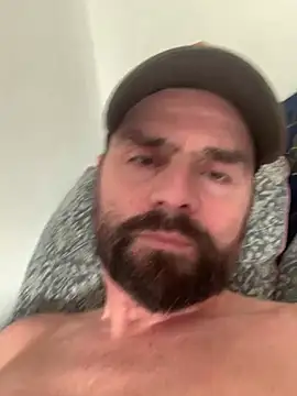 Snapshot of TB1977DK chatting on February 20, 9:00 am TB1977DK online show from February 20, 9:00 am