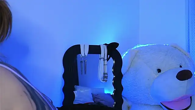 ivyleague  online show from March 14, 6:13 pm