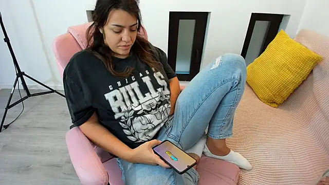 Dyana Kaylinn online show from October 21, 4:46 am