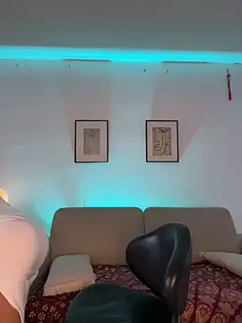 Susi bell online show from February 22, 10:52 pm