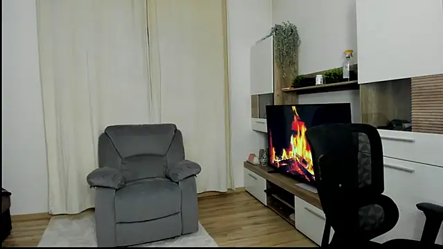 Jimmymorello online show from February 18, 8:38 pm