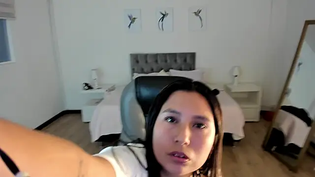  Natalie18 online show from February 7, 3:01 am