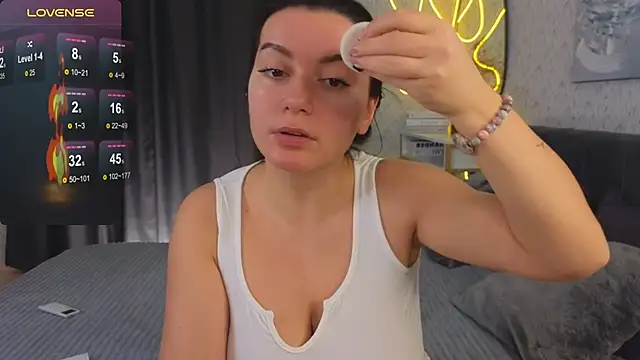 YourSweetDream  online show from March 9, 7:45 am