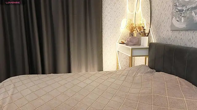 YourSweetDream  online show from October 11, 8:24 am