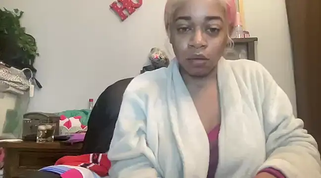 MommyConfident online show from March 15, 5:41 am