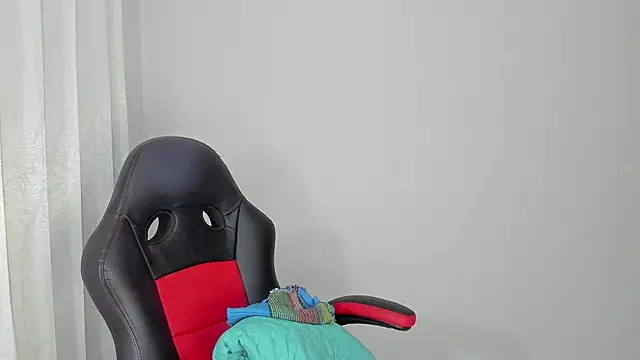 samy jonnes  online show from January 10, 11:08 pm